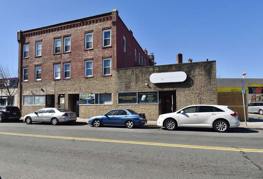 570-574 Main St, Springfield, MA for sale - Building Photo - Image 2 of 14