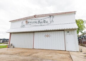 4824 Pontchartrain Dr, Slidell LA - Warehouse