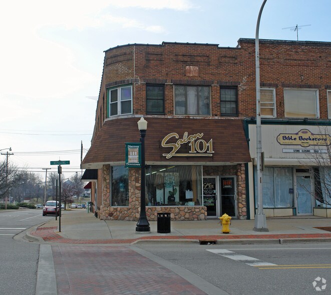 101-109 W Nepessing St, Lapeer, MI for sale - Primary Photo - Image 1 of 1
