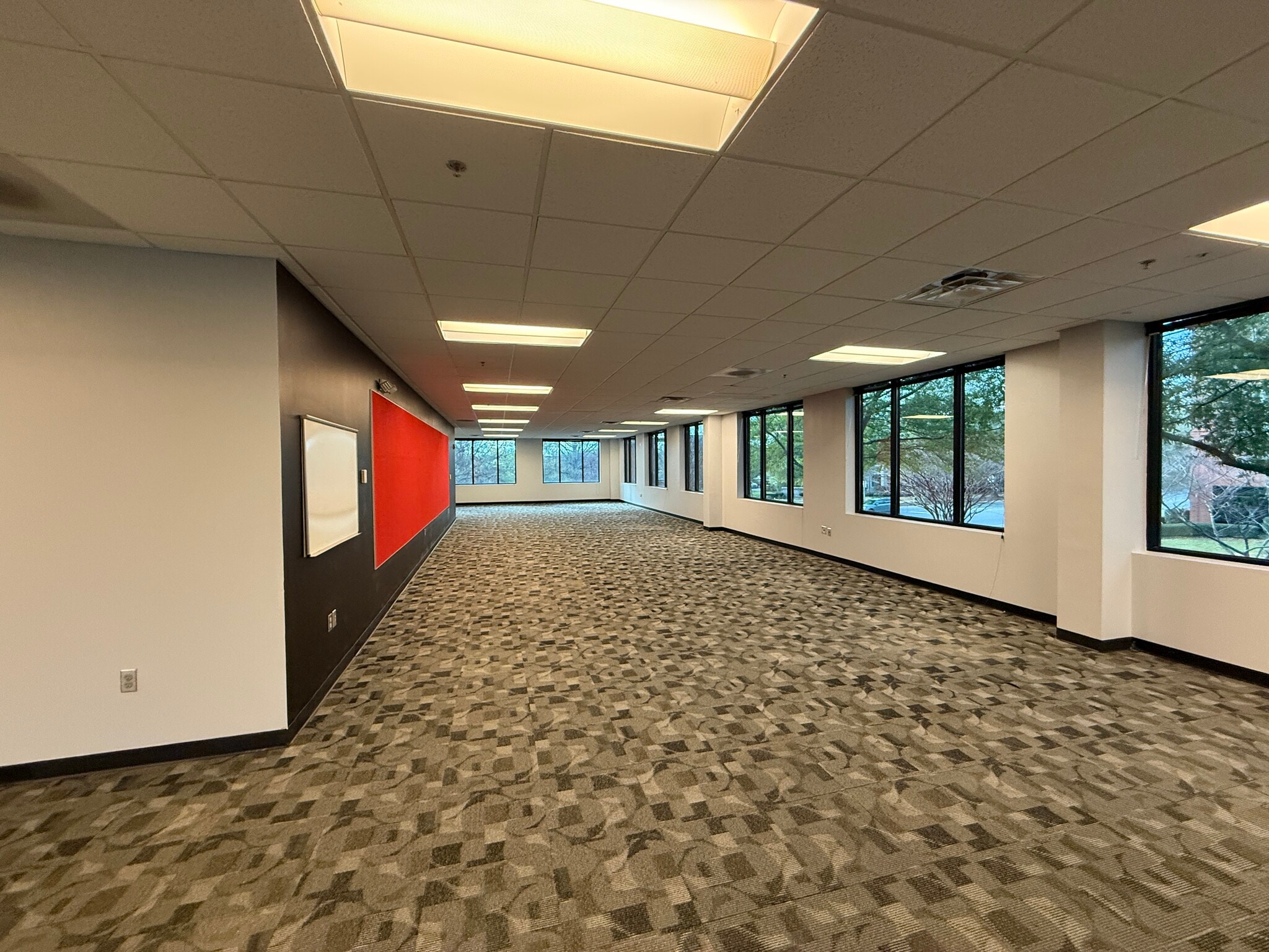 136 Fairview Rd, Mooresville, NC for lease Interior Photo- Image 1 of 10