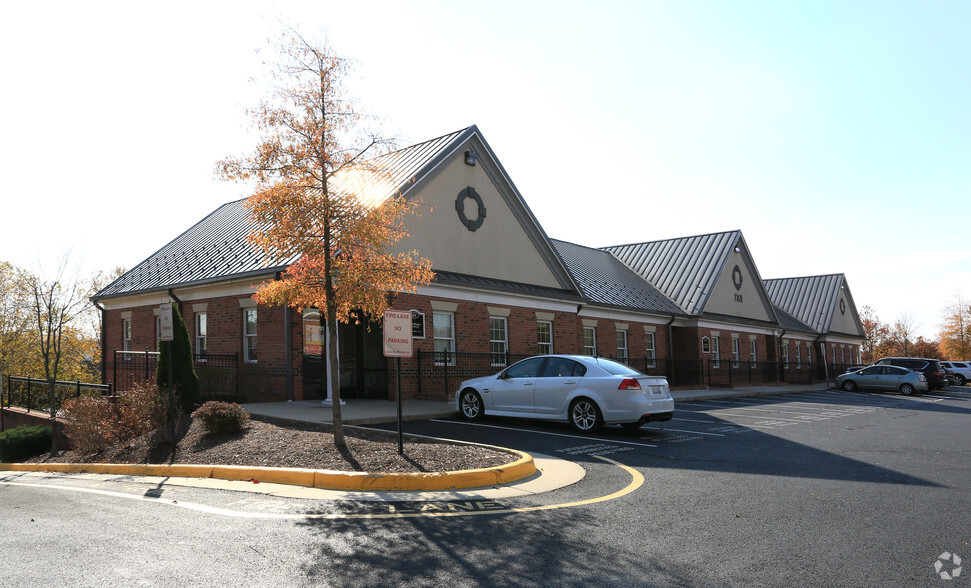 2765 Jefferson Davis Hwy, Stafford, VA for sale - Building Photo - Image 3 of 13