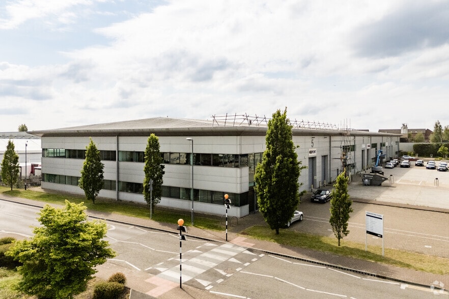 Ockham Dr, Greenford for lease - Building Photo - Image 2 of 6