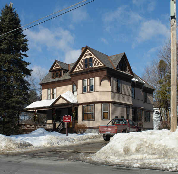 1 E High St, Ballston Spa, NY for sale - Primary Photo - Image 1 of 1