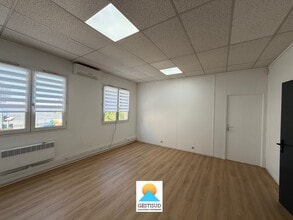 248 Avenue Des Paluds, Aubagne for lease Interior Photo- Image 2 of 5
