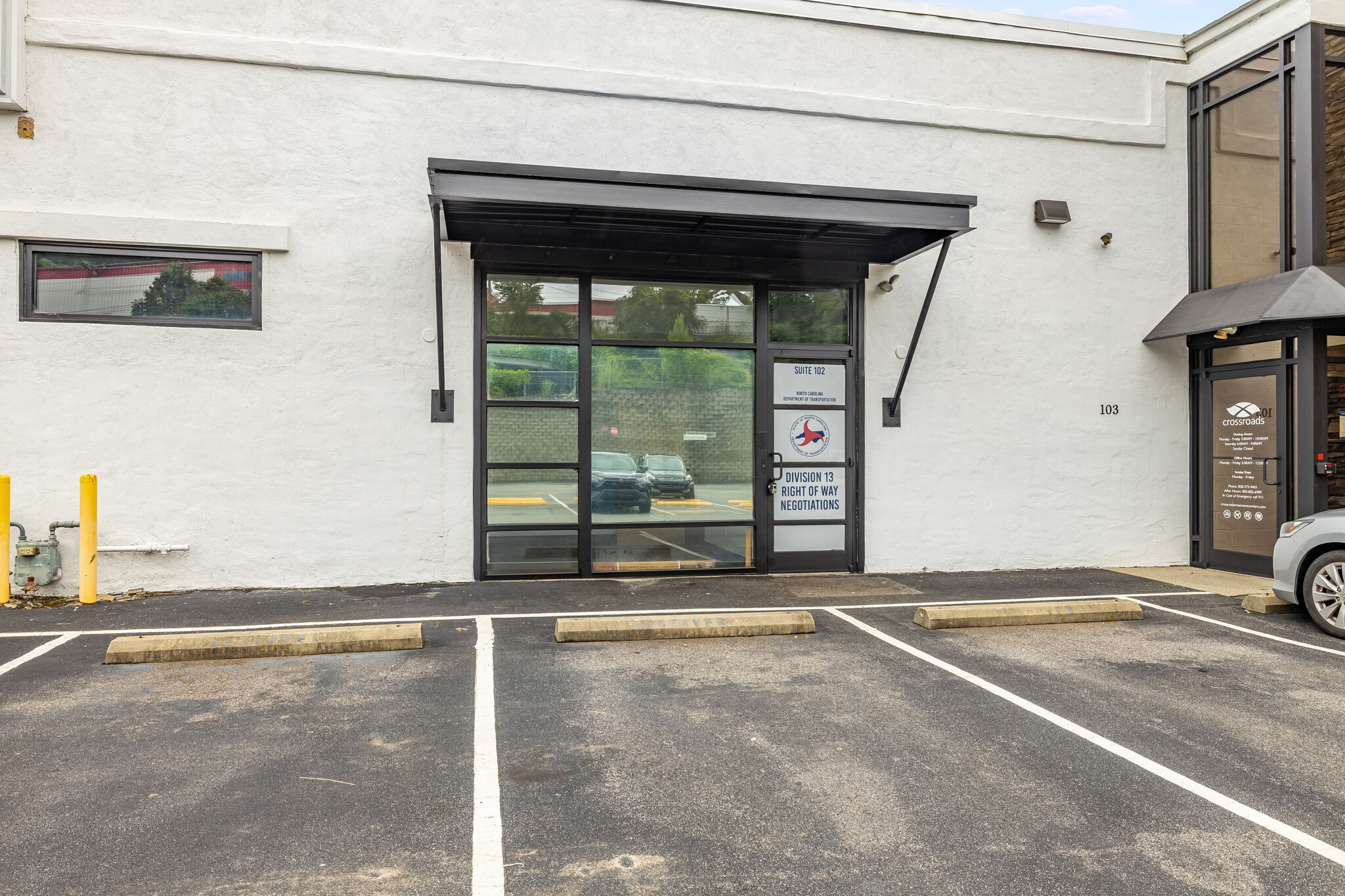 6 roberts Rd, Asheville, NC for lease Interior Photo- Image 1 of 36