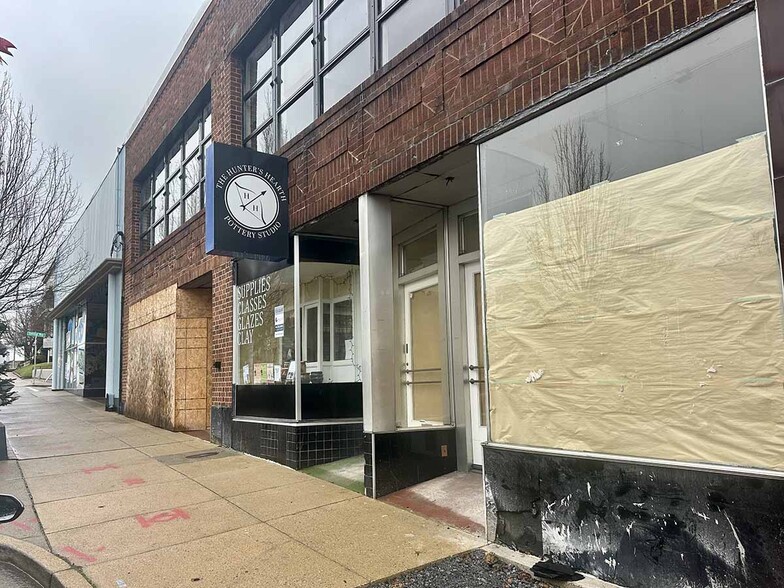 320 E Main St, Johnson City, TN for lease - Building Photo - Image 2 of 2