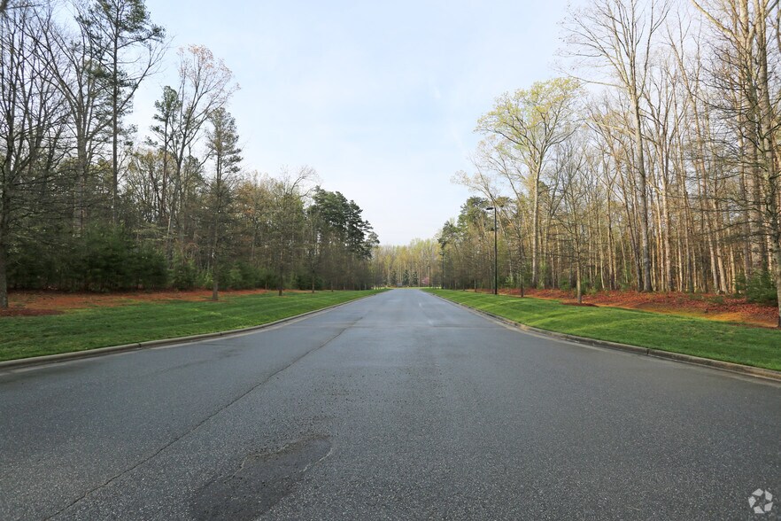 Peach Orchard Rd, Salisbury, NC 28146
