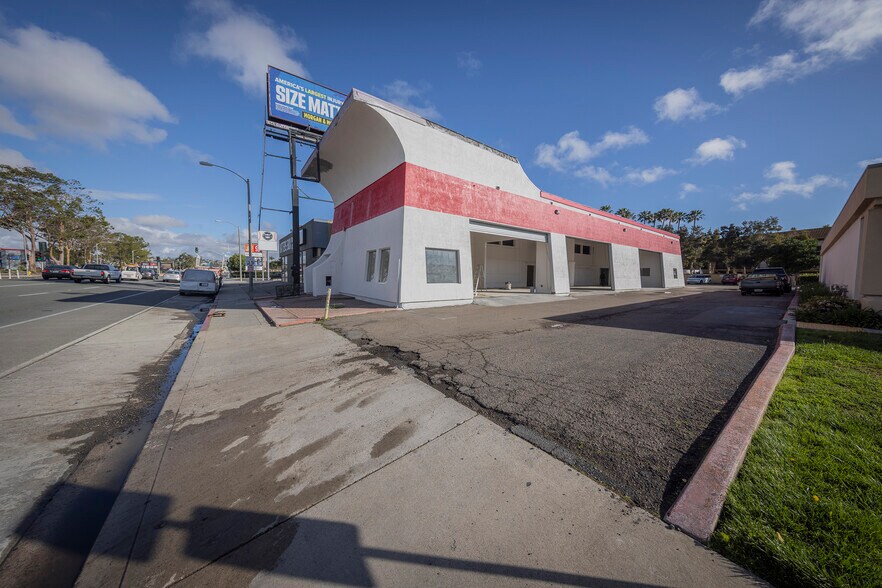 3655 Sports Arena Blvd, San Diego, CA for sale - Building Photo - Image 1 of 1