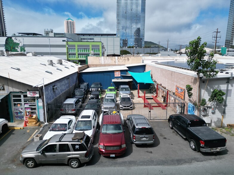 862 Ilaniwai St, Honolulu, HI for lease - Building Photo - Image 2 of 2