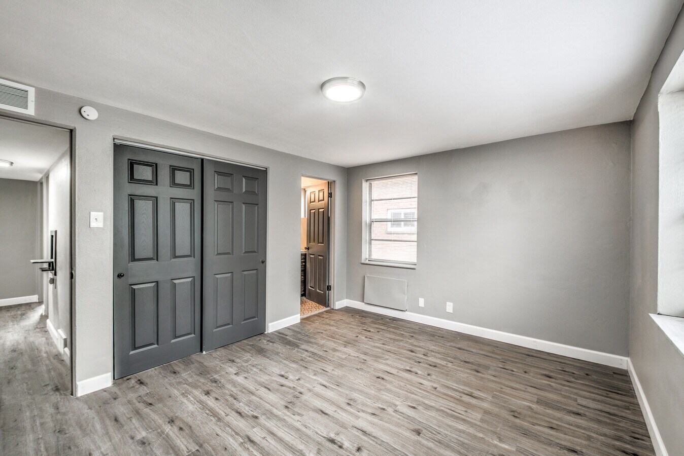 1000 1022 Wild Cherry Lane, University City, MO 63130