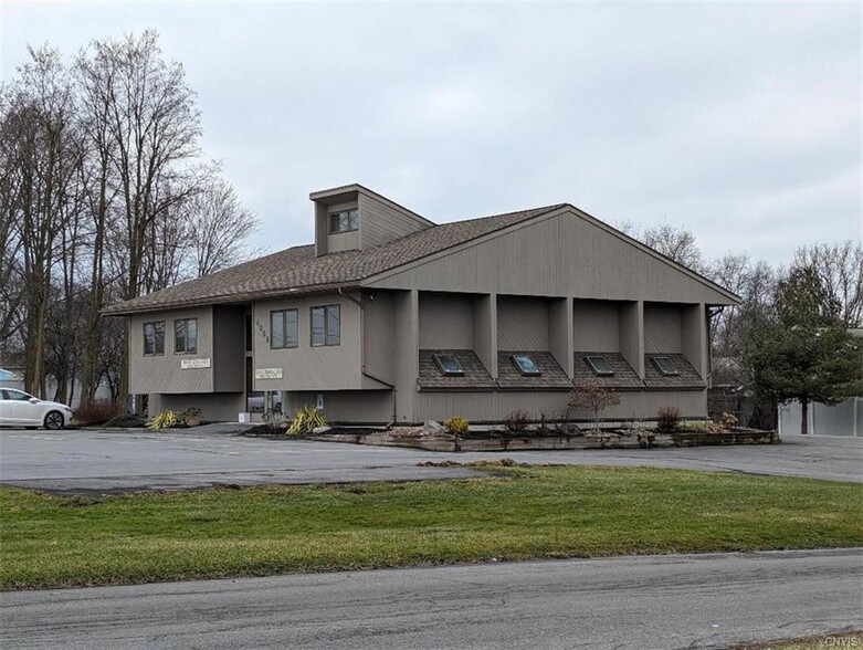 4955 W Taft Rd, Liverpool, NY for sale - Building Photo - Image 1 of 2