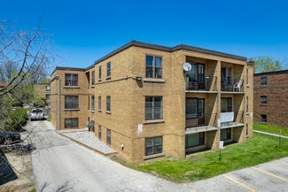 More details for 27 Hotspur Rd, Toronto, ON - Multifamily for Sale