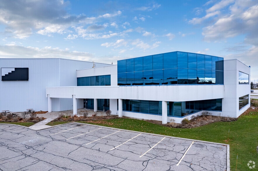 6701 Financial Dr, Mississauga, ON for sale - Primary Photo - Image 1 of 1