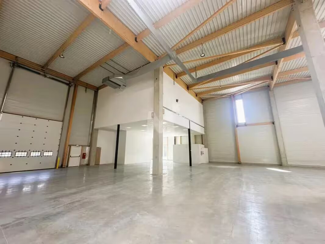 293 Avenue Paul Langevin, Moissy-Cramayel for lease Interior Photo- Image 1 of 6