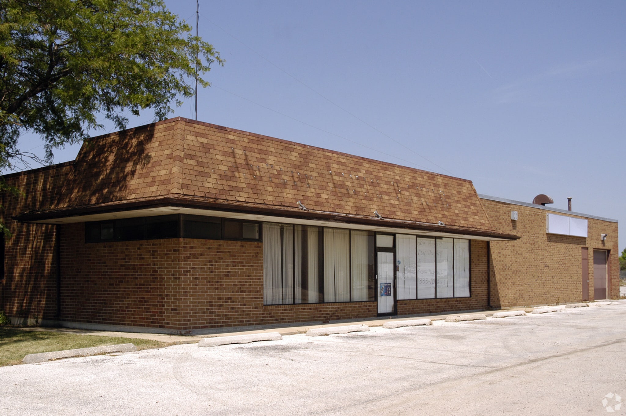 1313 Hilltop Ave, Chicago Heights, IL for sale Primary Photo- Image 1 of 6
