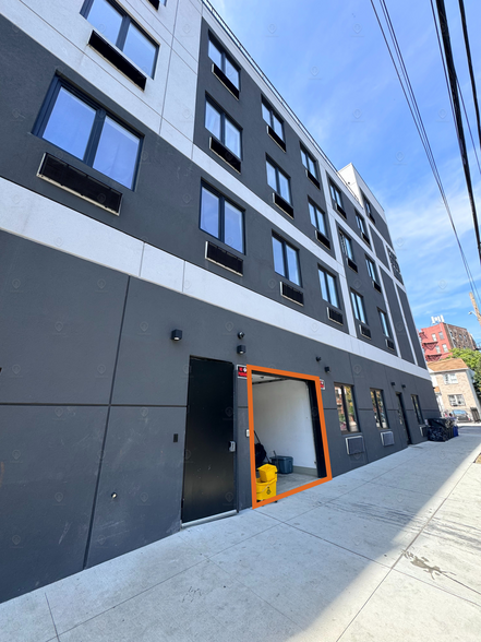 1395 Bristow St, Bronx, NY for lease - Primary Photo - Image 1 of 1