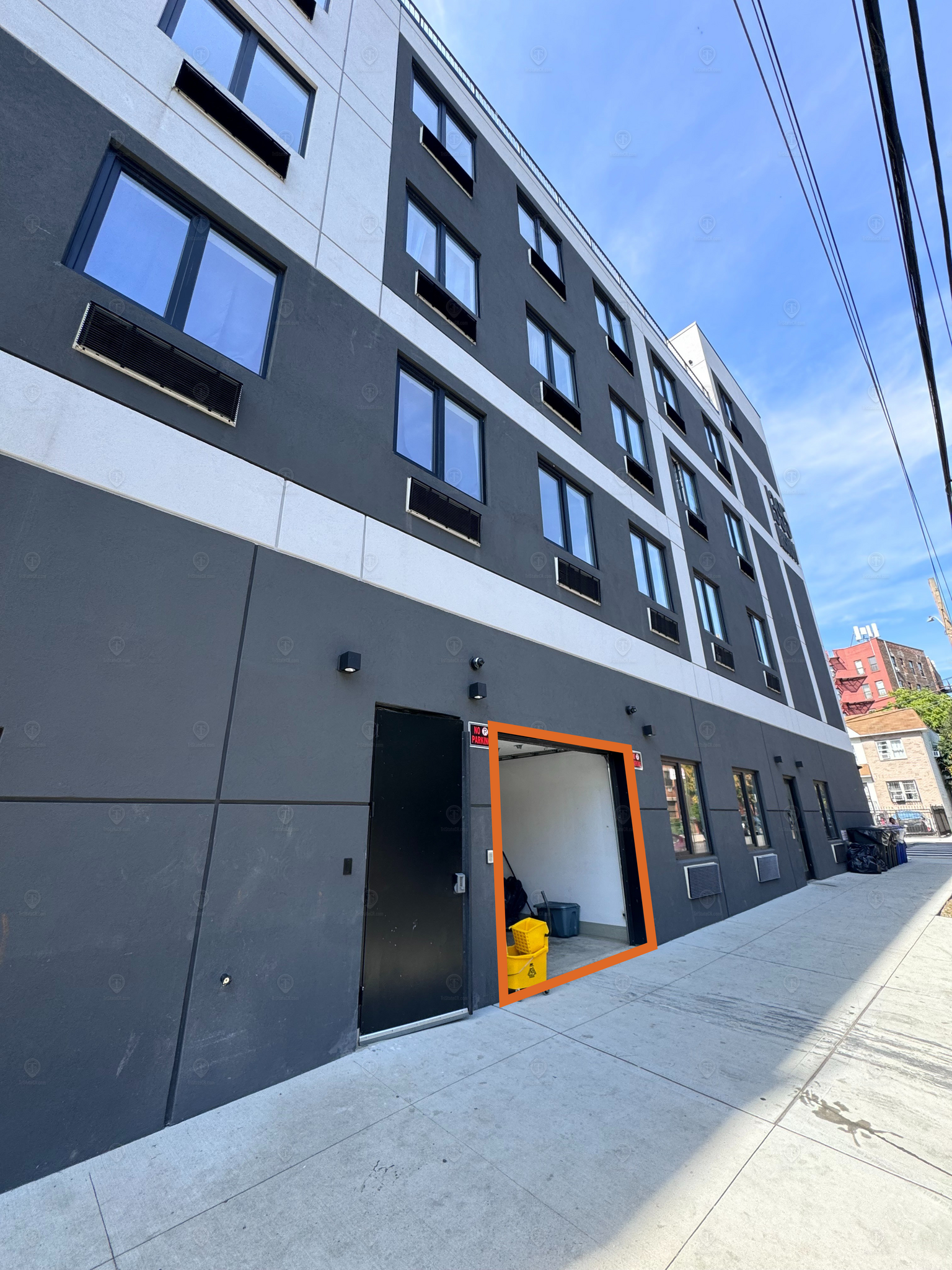 1395 Bristow St, Bronx, NY for lease Primary Photo- Image 1 of 2