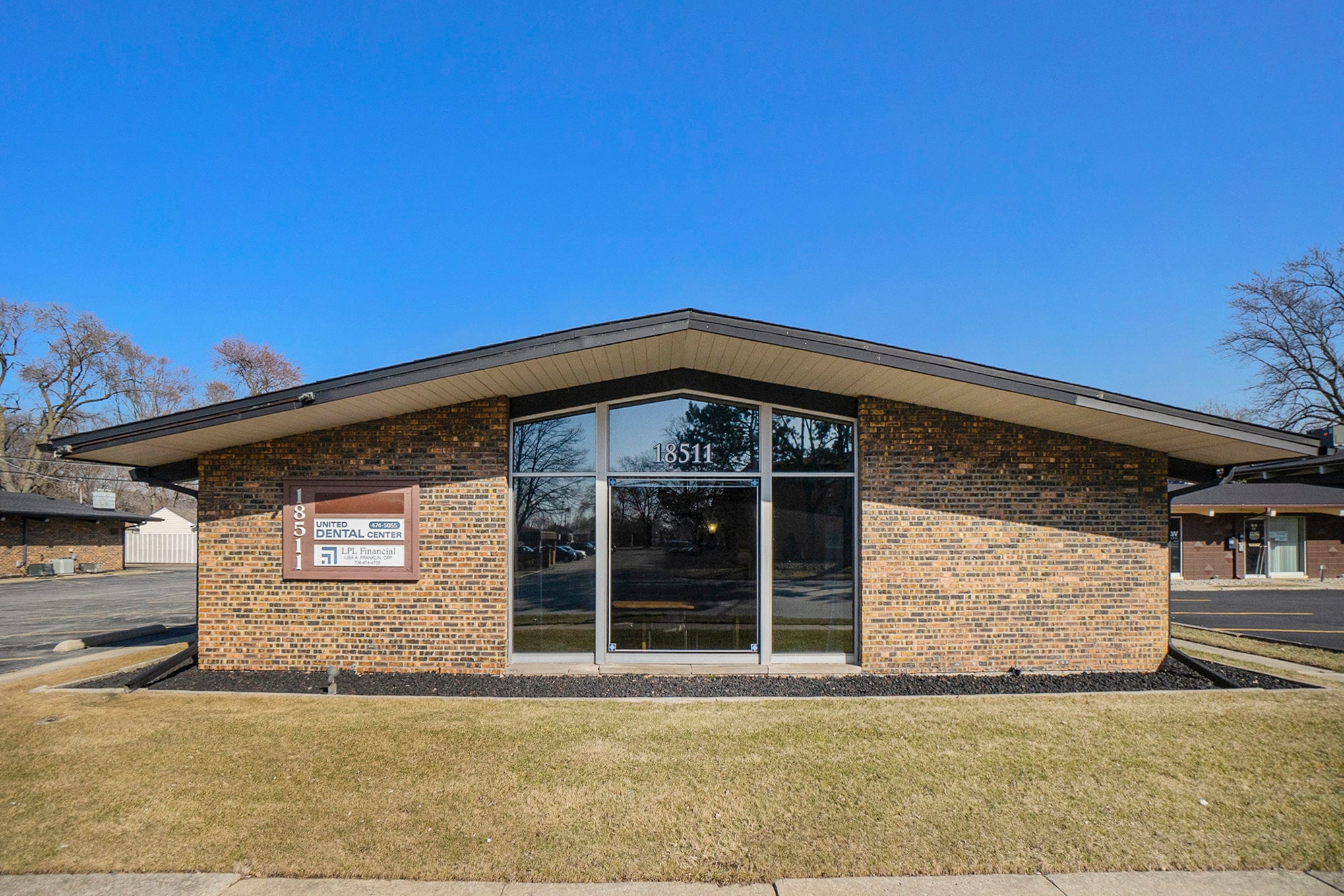 18511 Torrence, Lansing, IL for sale Building Photo- Image 1 of 27