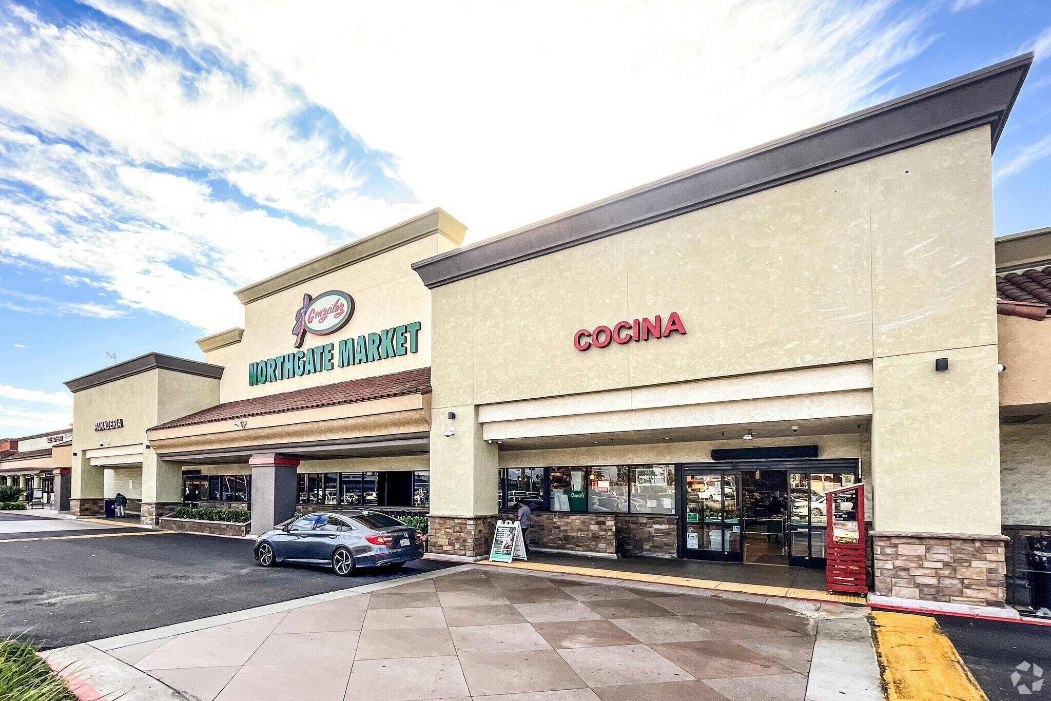 2002-2320 E Lincoln Ave, Anaheim, CA 92806 - Anaheim Town Square | LoopNet