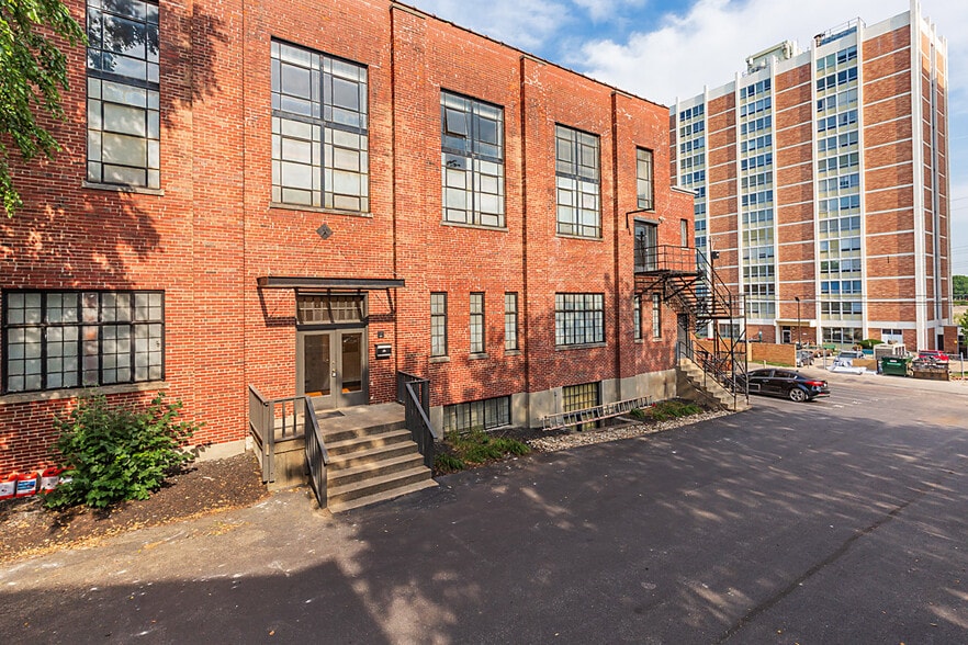 118 W 5th St, Covington, KY for lease - Building Photo - Image 3 of 12
