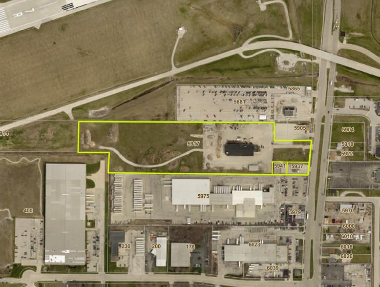 5917 S Howell Ave, Milwaukee, WI for sale - Aerial - Image 1 of 23