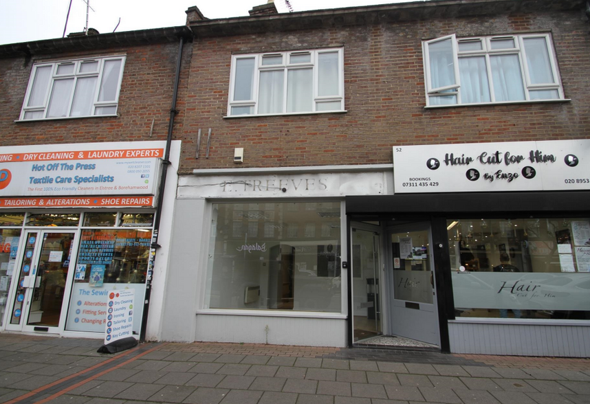 52 Shenley Rd, Borehamwood for lease - Primary Photo - Image 1 of 1