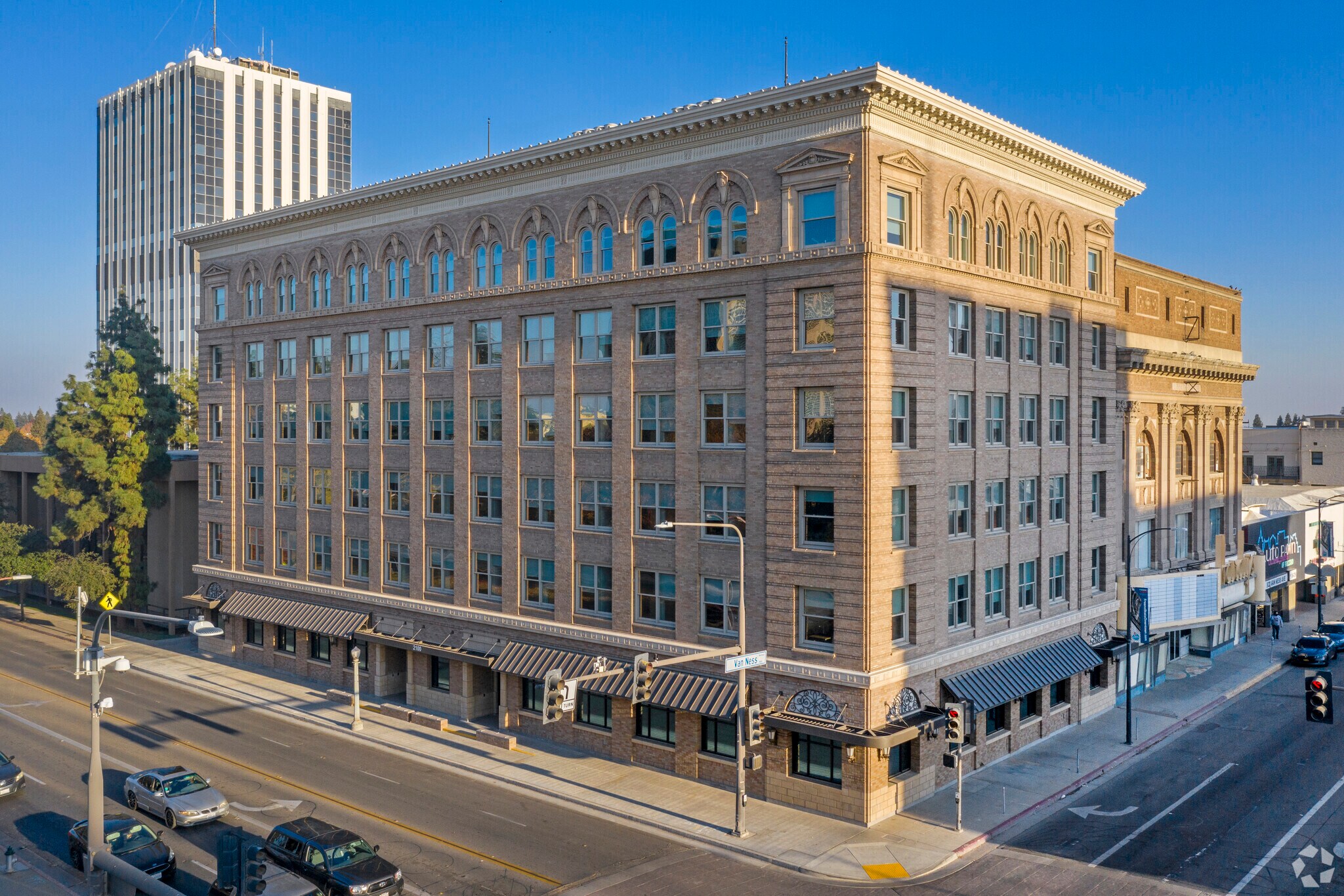 2100 Tulare St, Fresno, CA for sale Primary Photo- Image 1 of 1