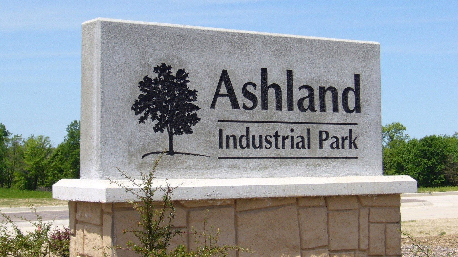 Ashland Industrial Ct, Ashland, MO 65010