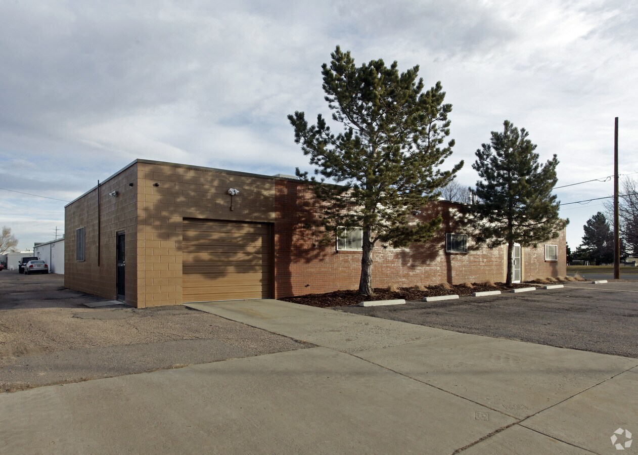 6735-e-38th-ave-denver-co-80207-loopnet