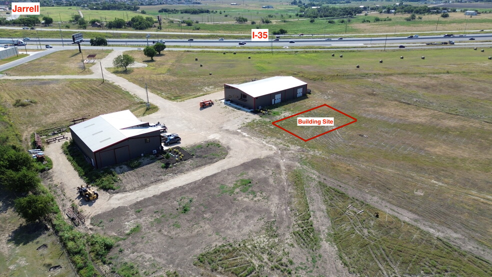 11251 N IH-35, Jarrell, TX for lease - Building Photo - Image 3 of 9