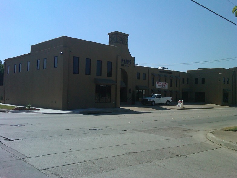 Office Depot Carroll Street Fort Worth Tx 251 Carroll St, Fort Worth, TX 76107 - Retail for Sale | LoopNet