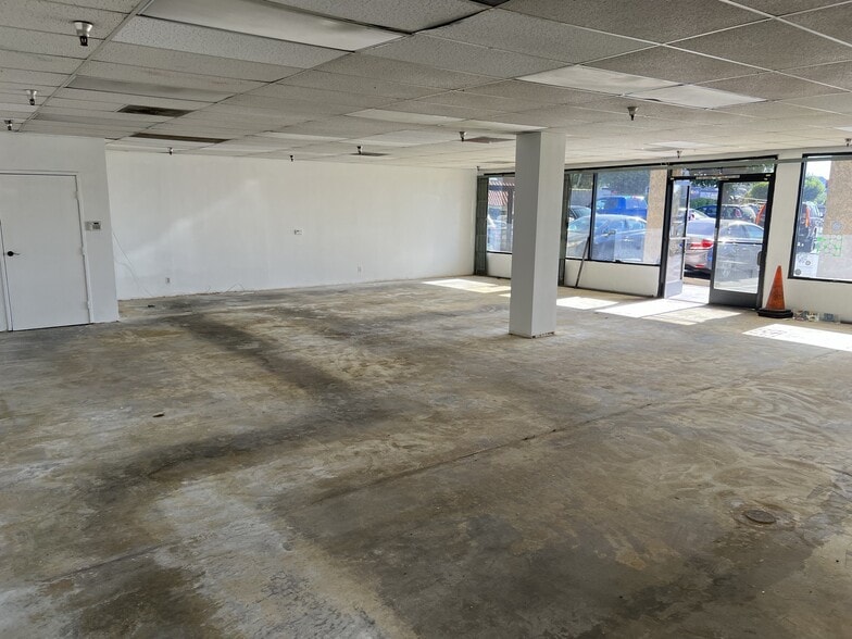 18909-18941 Soledad Canyon Rd, Canyon Country, CA for lease - Building Photo - Image 2 of 12