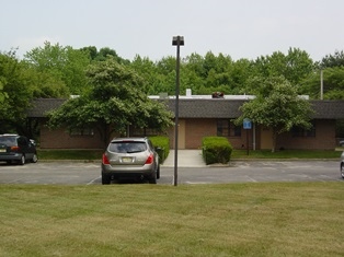 1000 W Main St, Freehold, NJ for lease - Building Photo - Image 3 of 11