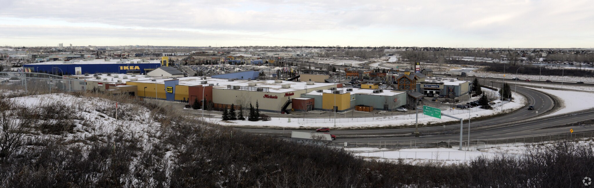 8000-8180 11 St SE, Calgary, AB for sale Primary Photo- Image 1 of 1
