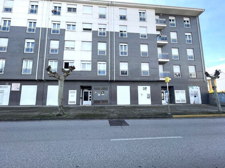 Retail in Ponferrada for sale - Building Photo - Image 1 of 9