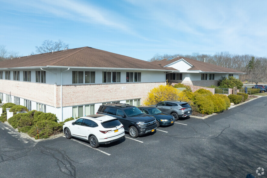 3771 Nesconset Hwy, South Setauket, NY for sale - Primary Photo - Image 1 of 8