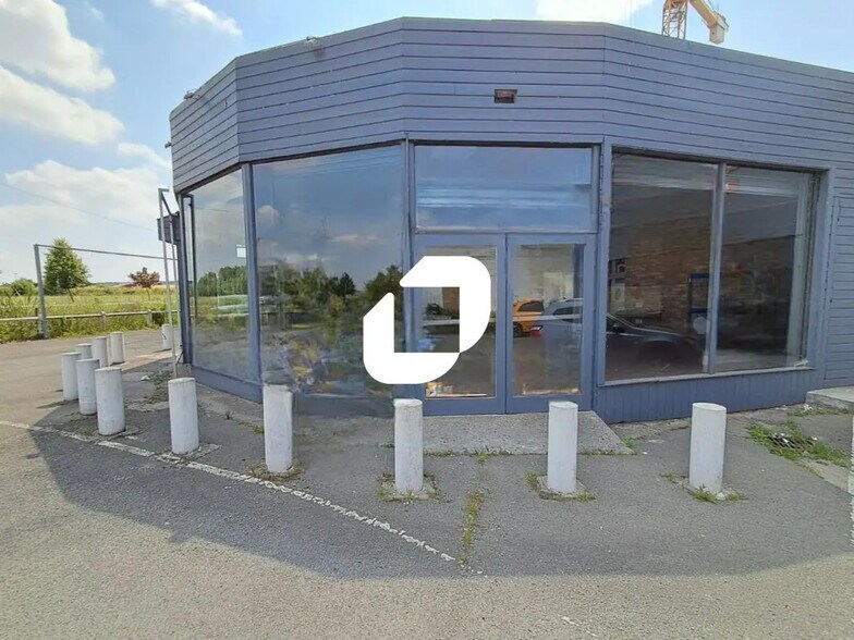 Retail in Roncq for lease - Building Photo - Image 2 of 7