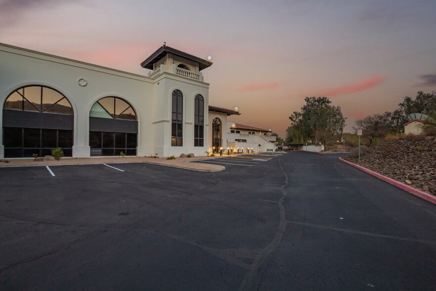 8222 S 48th St, Phoenix, AZ for lease - Building Photo - Image 3 of 21