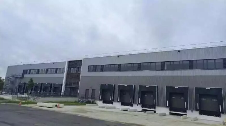 Flex in Garges-lès-Gonesse for lease - Building Photo - Image 3 of 3