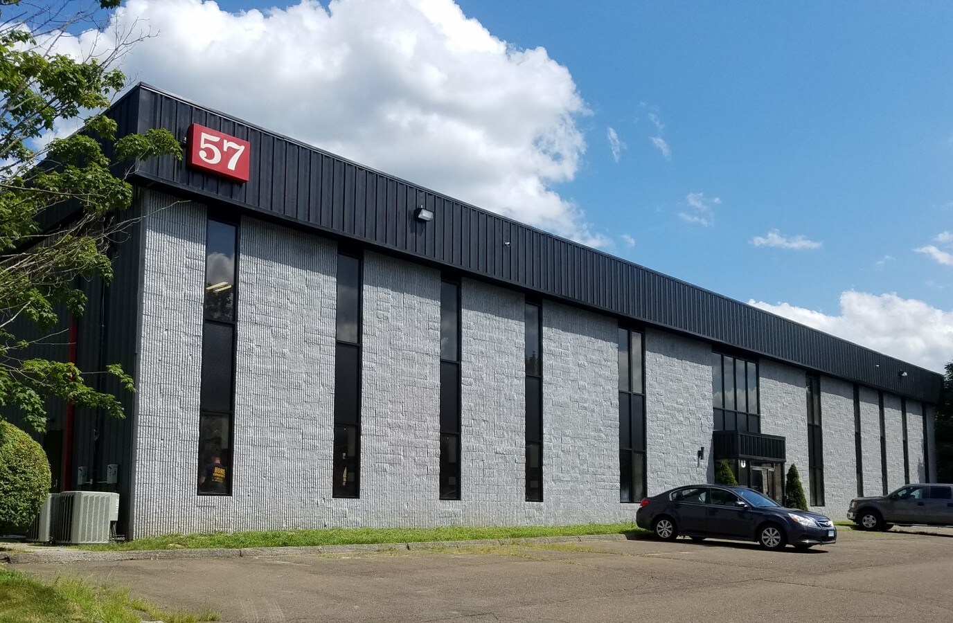 57 Commerce Dr, Brookfield, CT 06804