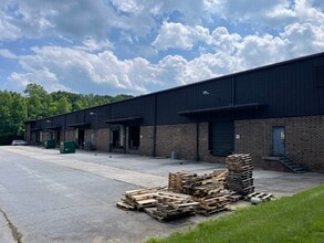 199 Budd Blvd, Winston-Salem, NC for lease Building Photo- Image 2 of 8