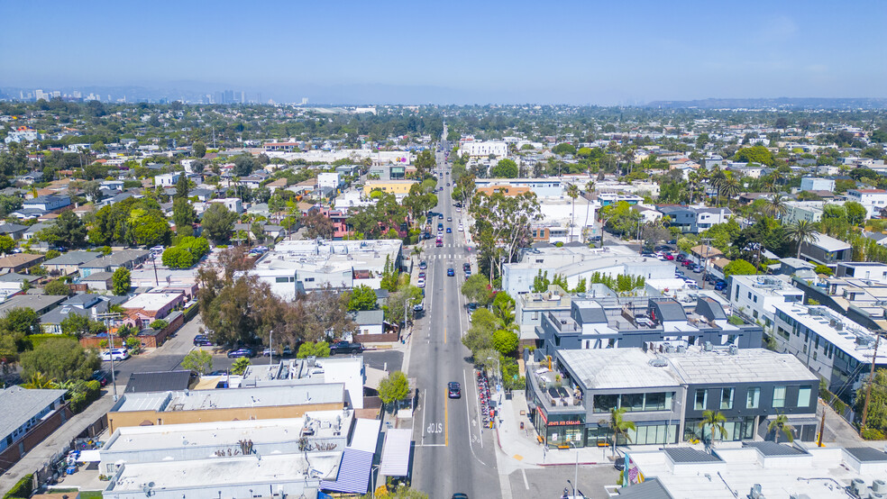 402 Rose Ave, Venice, CA for lease - Building Photo - Image 3 of 6