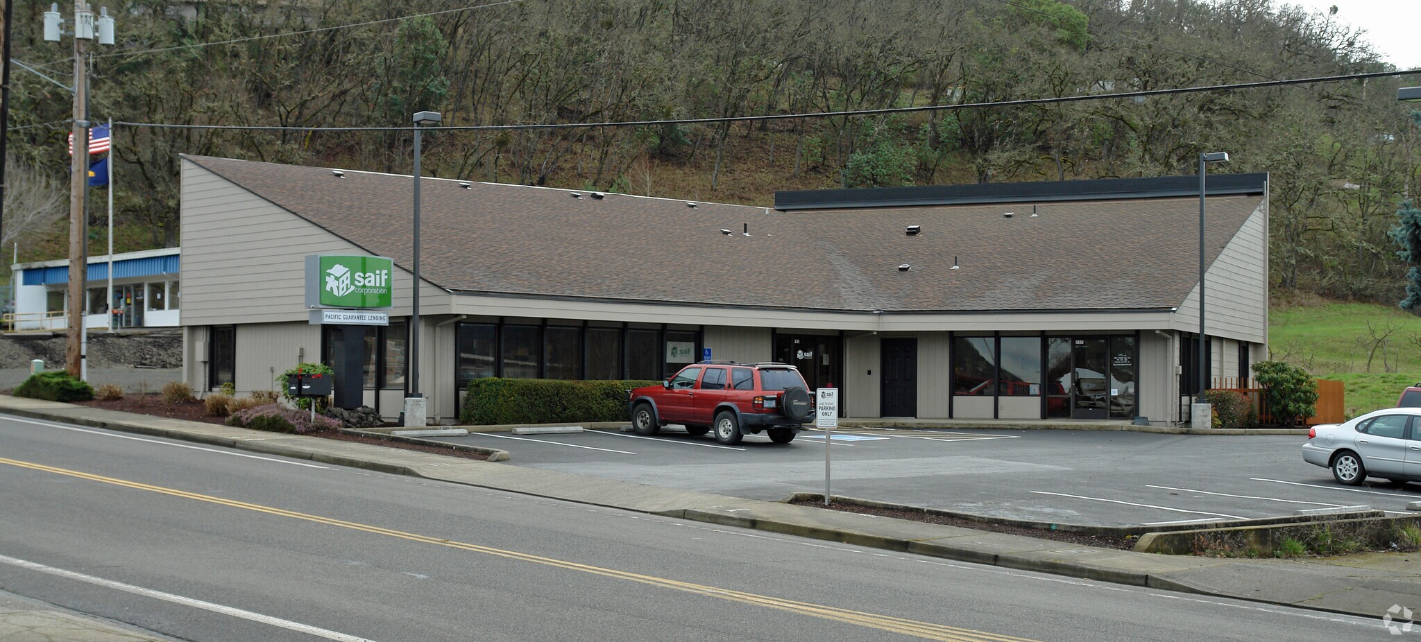 737-741 NE Garden Valley Blvd, Roseburg, OR for sale Primary Photo- Image 1 of 1