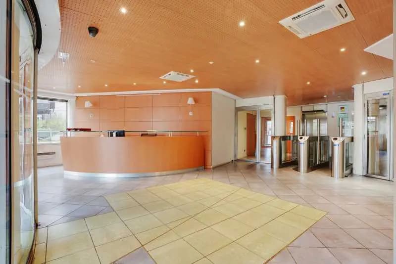 119-121 Grande Rue, Sèvres for lease - Lobby - Image 2 of 10