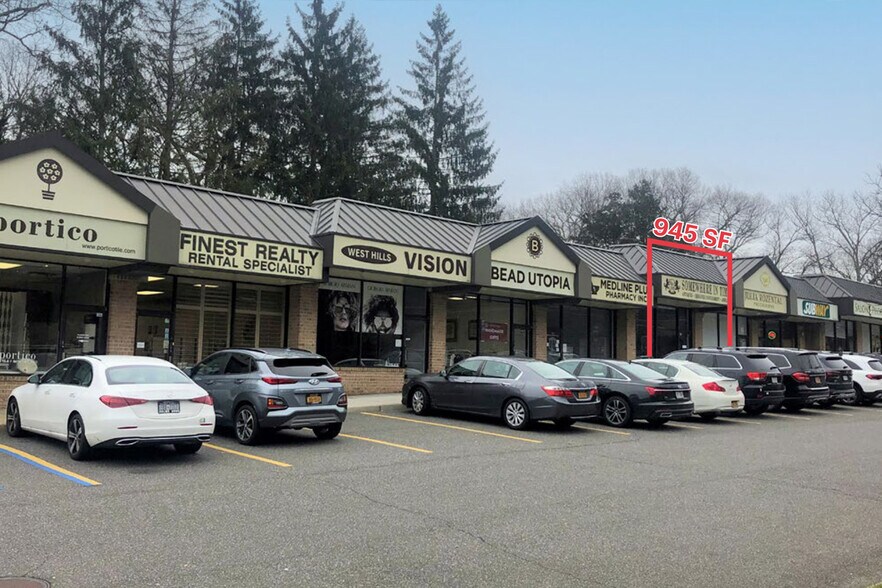 444 W Jericho Tpke, Huntington, NY 11743