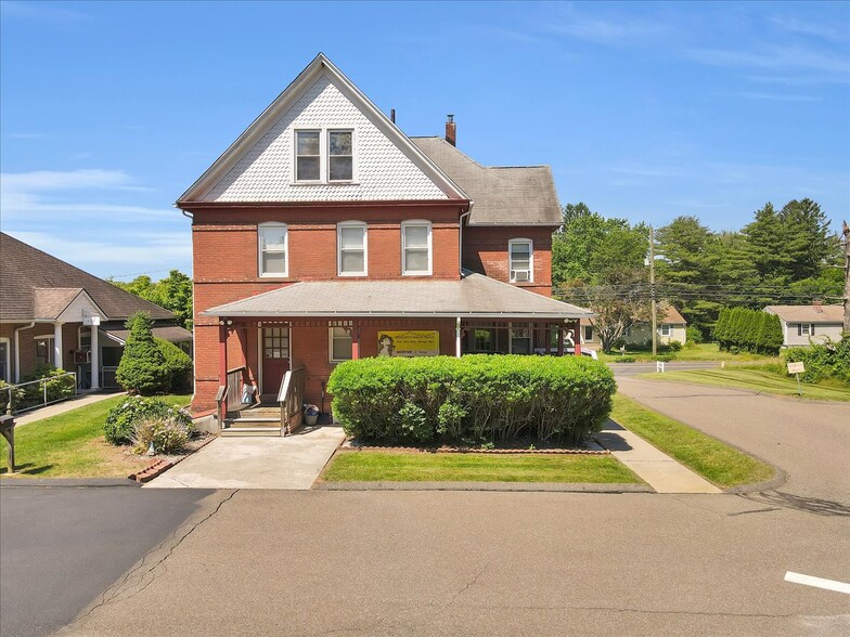 834 Newfield St, Middletown, CT for sale - Building Photo - Image 1 of 1