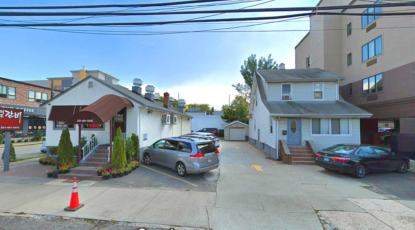 314 Commercial Ave, Palisades Park, NJ 07650