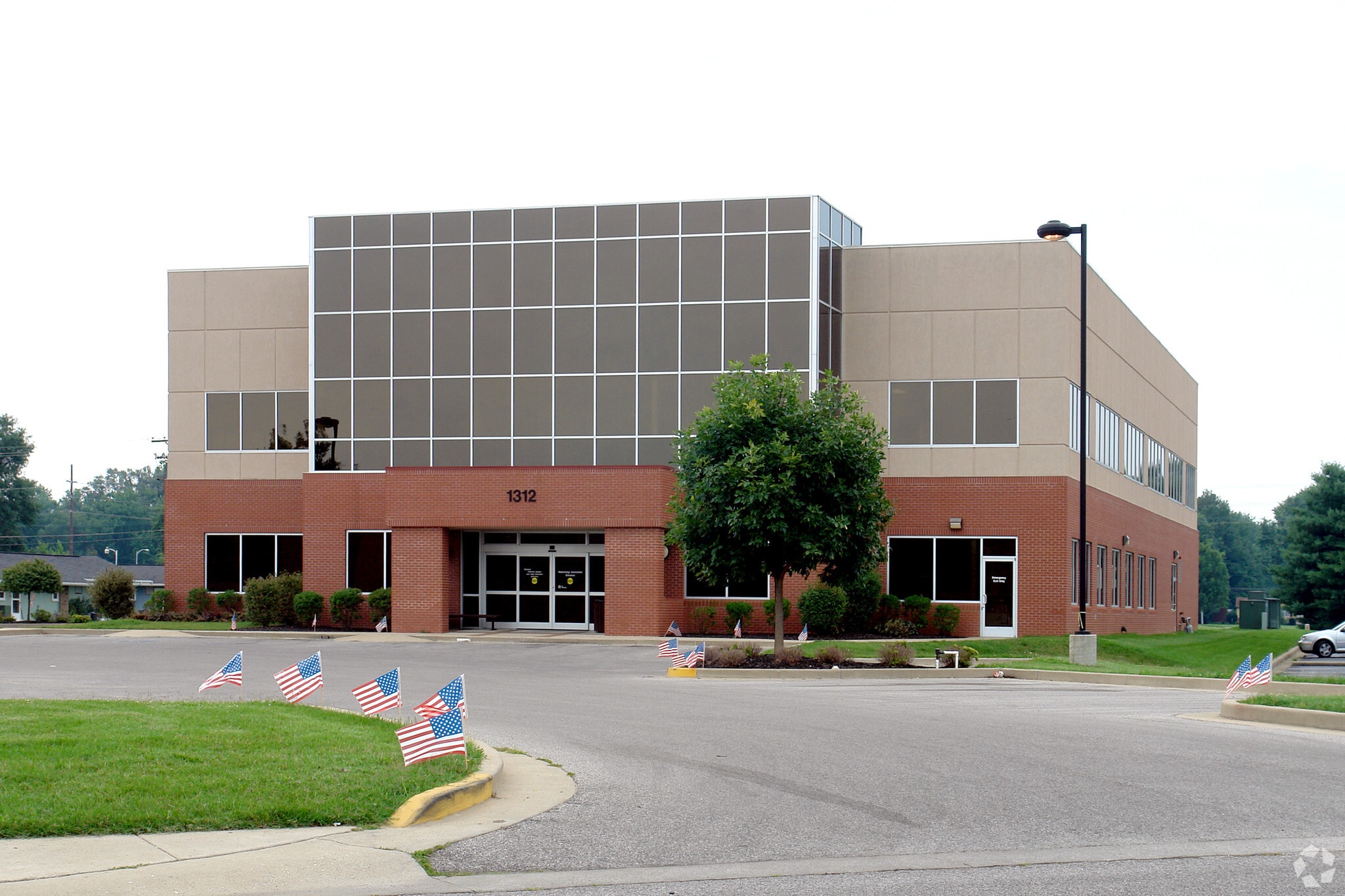 1312 Professional Blvd, Evansville, IN for sale Primary Photo- Image 1 of 26