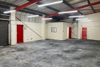 Longshot Ln, Bracknell for lease Interior Photo- Image 1 of 3