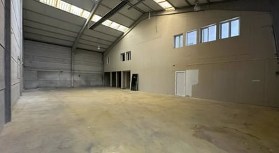 Industrial in Ennery for lease Interior Photo- Image 1 of 7